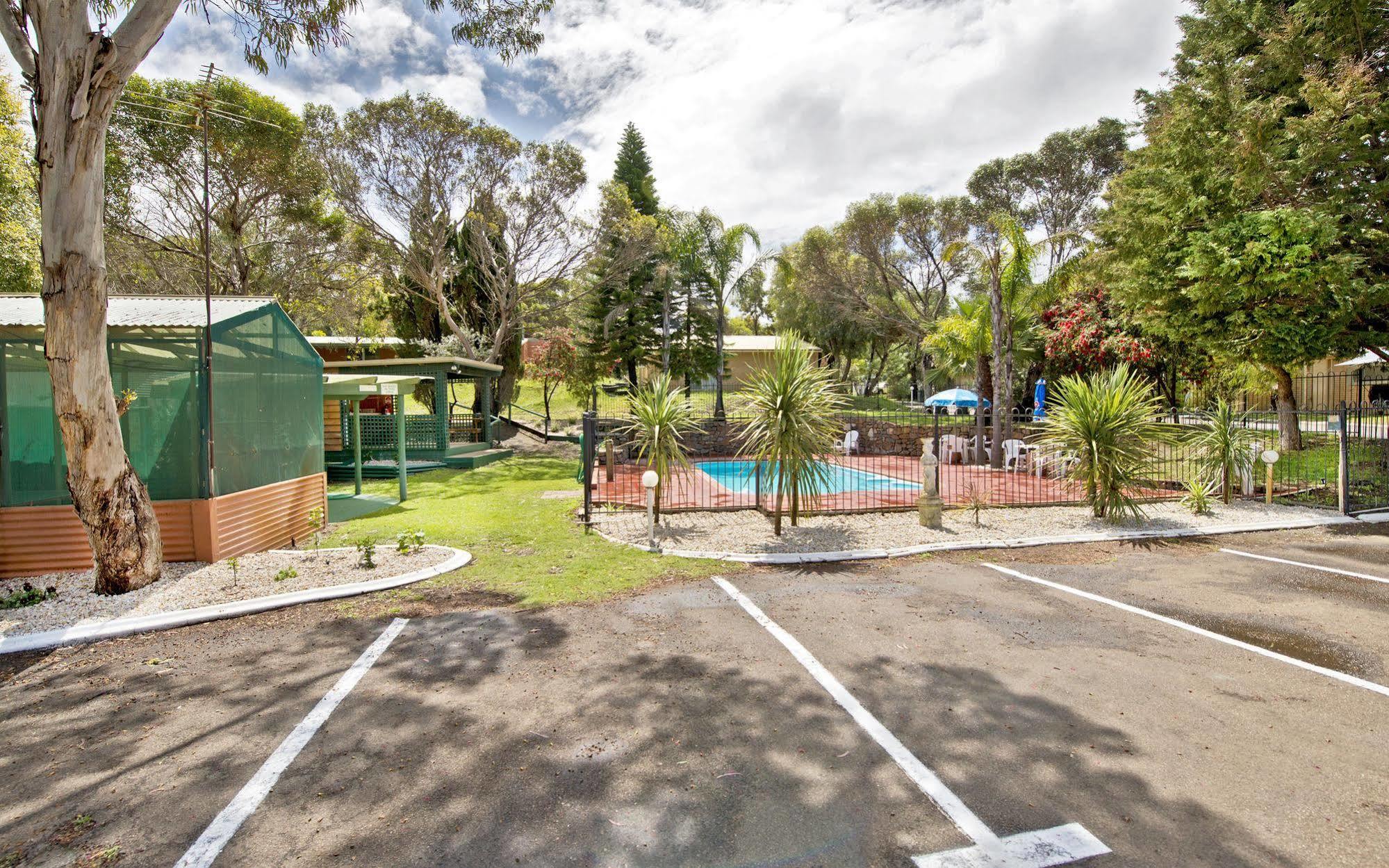 Acclaim Pine Grove Holiday Park เอสเพอแรนส์ ภายนอก รูปภาพ